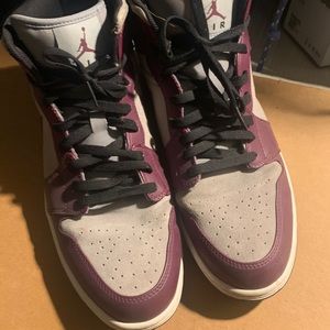 Nike Jordan 1 purple/grey
